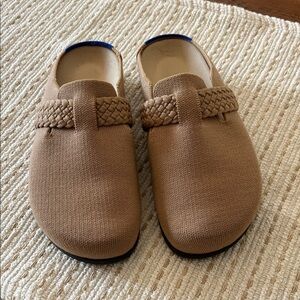 Rothy’s braid clog, butternut size 8